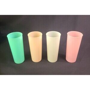 Set of 4 Vintage Tupperware 16oz Plastic Pastel Drinking Cups